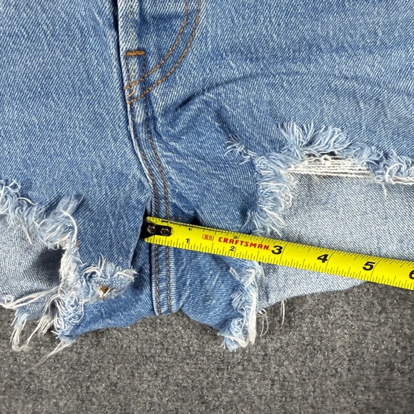 Levis 501 Cut Off Denim Shorts Blue Mid Wash Womens Size 27 #1366 - Picture 6 of 9